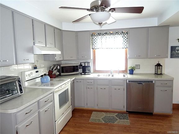 5th image of 113 Chestnut Hill Ln S