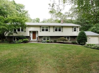 180 Porter Hill Rd, Middlebury, CT 06762