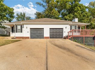 404 Camellia Dr, Bentonville, AR 72712