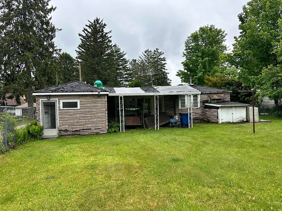 2nd image of 7692 N Huron Trl