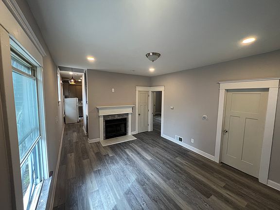 4th image of 843 Franklin St SE #1