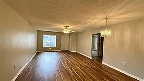 4th image of 207 Winter Ridge Blvd #4