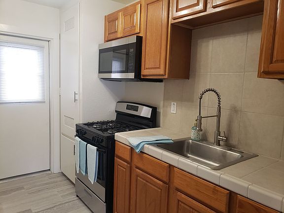 3rd image of 1453 W Almond Ave #0