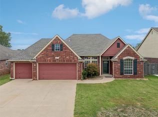 19721 E 44th St S, Broken Arrow, OK 74014