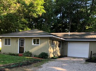917 E Grant St, Greenville, MI 48838