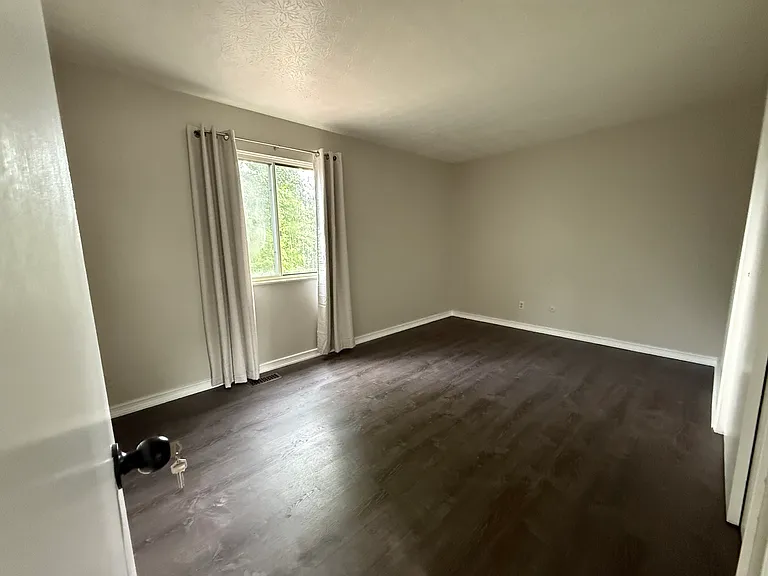 2136 Jeffey Dr — Photo 24