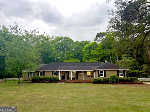 145 Pearson Dr SW, Dawson, GA 39842