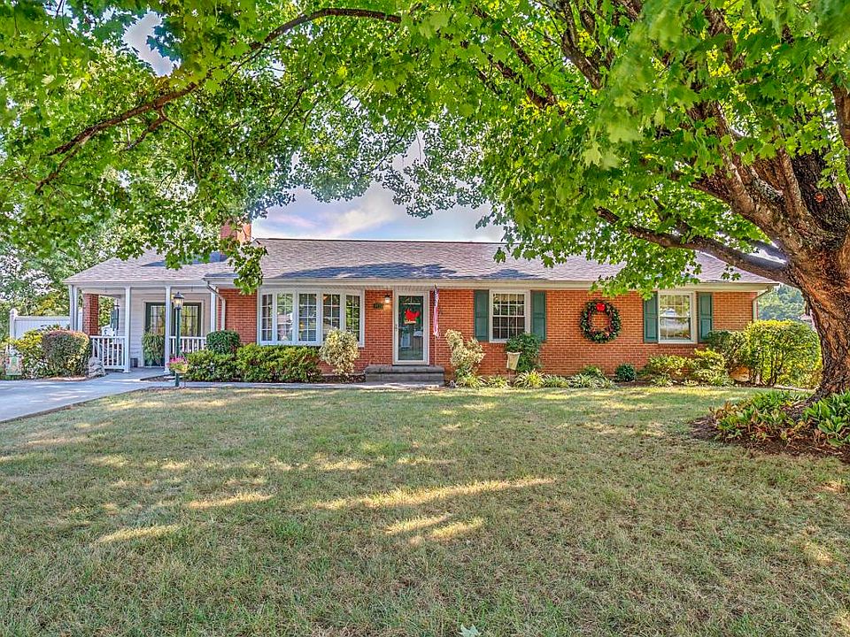 1st image of 4522 Fontaine Dr