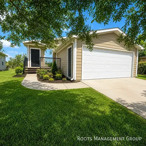 15727 Reddy Ln #15727R Photo 1