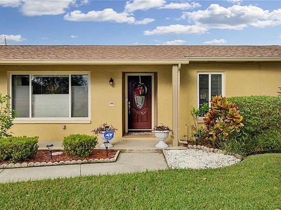 2nd image of 815 Strawberry Ln