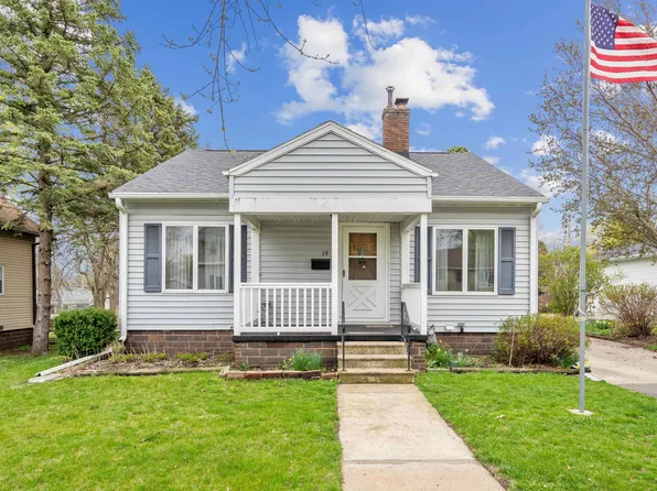 15 7th Ave SE, Oelwein, IA 50662