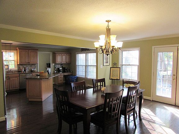 4th image of 3067 Pinetuck Ln
