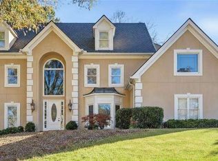 125 Savannah Estates Dr, Sandy Springs, GA 30350