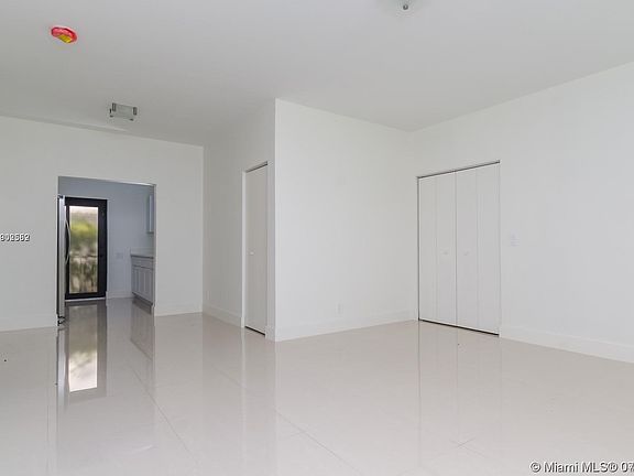 2nd image of 1765 Normandy Dr #4