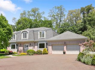 167 Ridgecrest Rd, Stamford, CT 06903