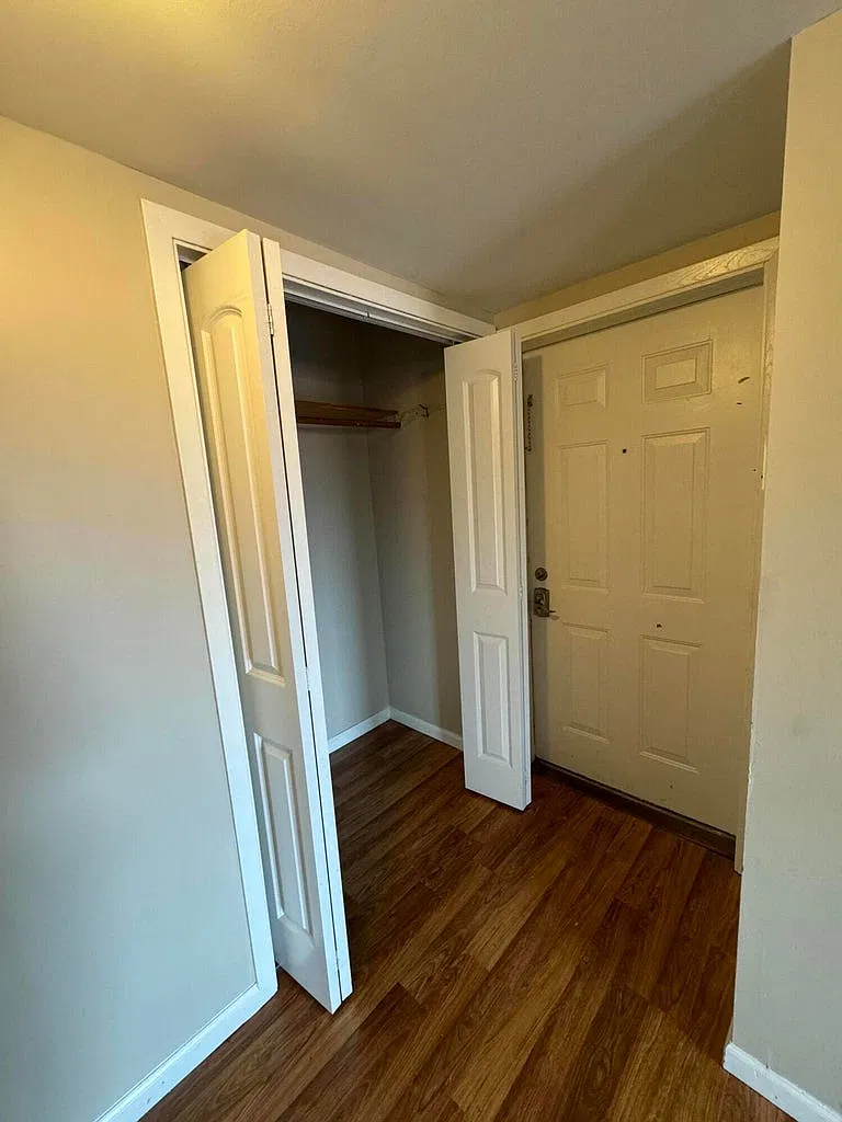 2 bed, 1.5 bath, 1316 sqft, $1,500 — Photo 2
