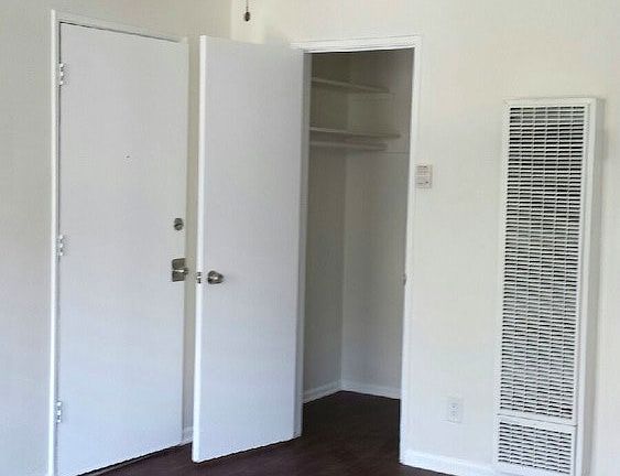 3rd image of 2890 Leeward Ave APT 121