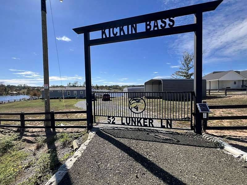 1st image of 52 Lunker Ln