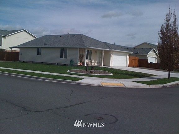 2nd image of 552 E Trout Avenue