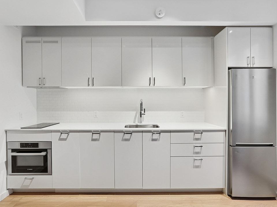1st image of 266 W 96th St #508