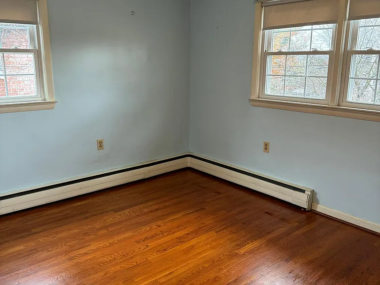 1705 Brandon Dr — Photo 11