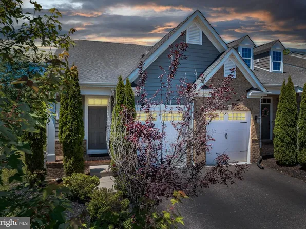 2736 Vardon Ln, Ellicott City, MD 21042