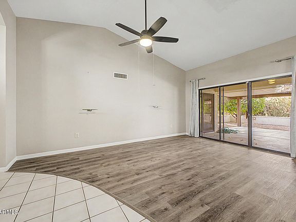 5th image of 14752 W BUTTONWOOD Drive