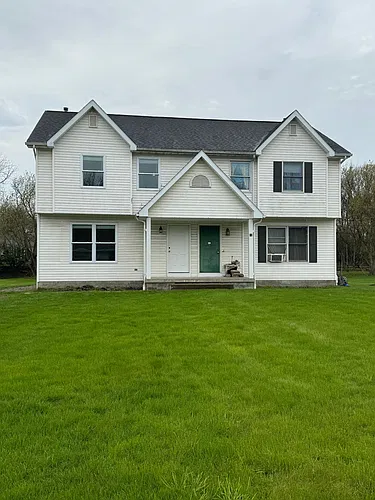 12 Burke Dr #B Photo 1