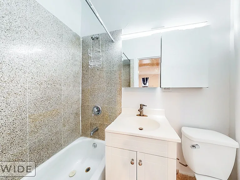 188 E 93rd St #2B — Photo 4