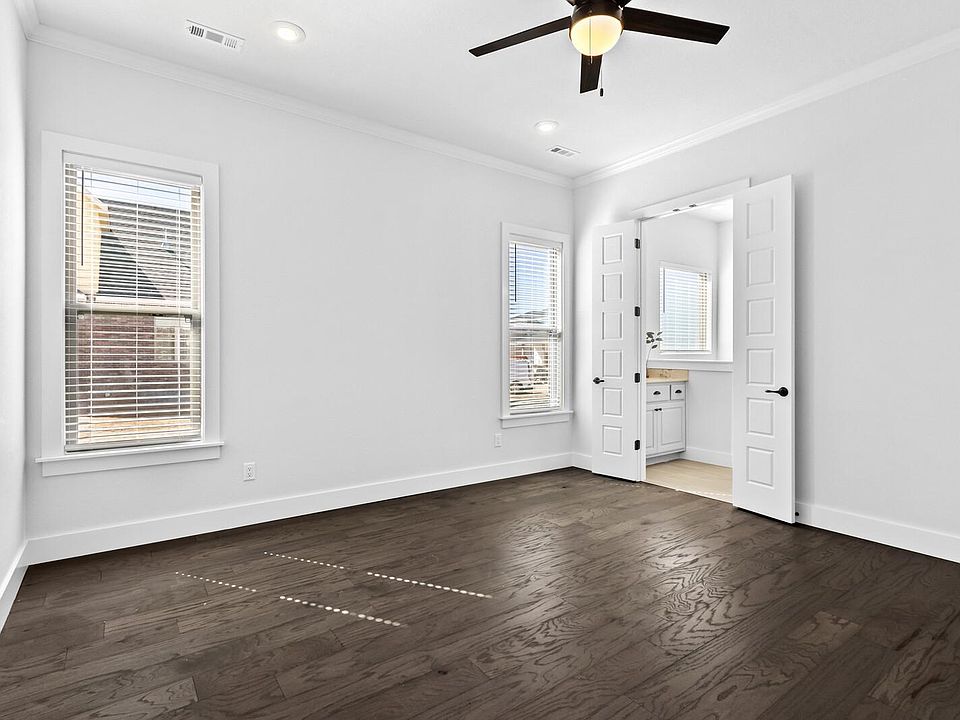 1st image of 6200 Luna Ln