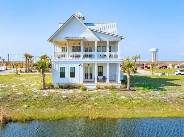 206 Playtime Dr, Port Aransas, TX 78373