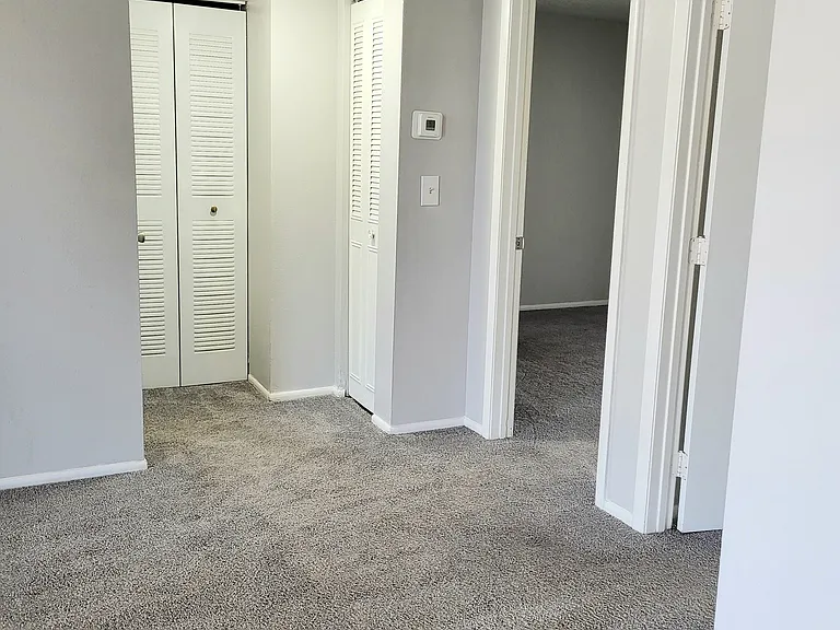 The Pines Apartments — Photo 10