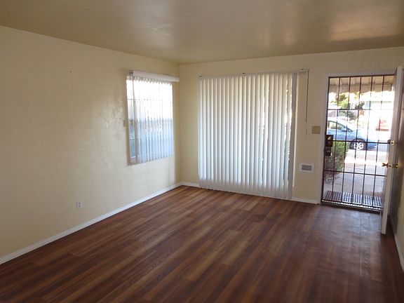 3rd image of 6134 Nelson St