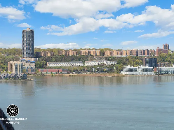 140 Riverside Drive image 17 of 18