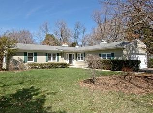116 E Tower Dr, Tower Lakes, IL