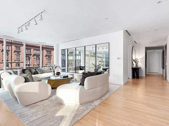 3rd image of 445 Lafayette St APT 5A
