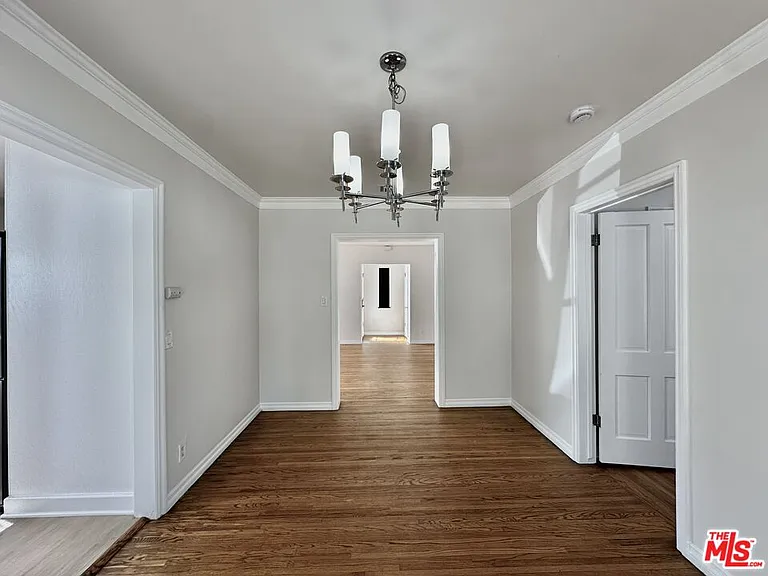 1206 Greenacre Ave — Photo 4