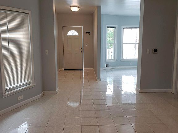 3rd image of 392 Marilla St
