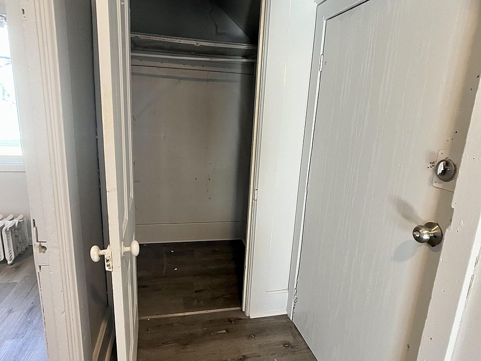 1st image of 836 S Newton Ave #2