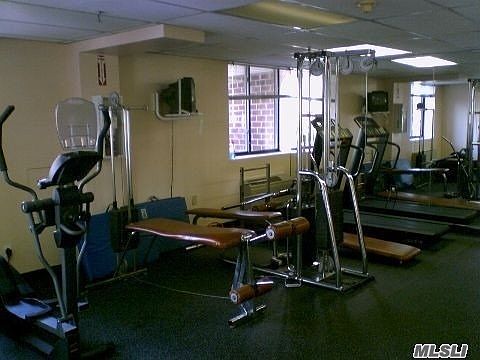 5th image of 730 W Broadway APT 3B