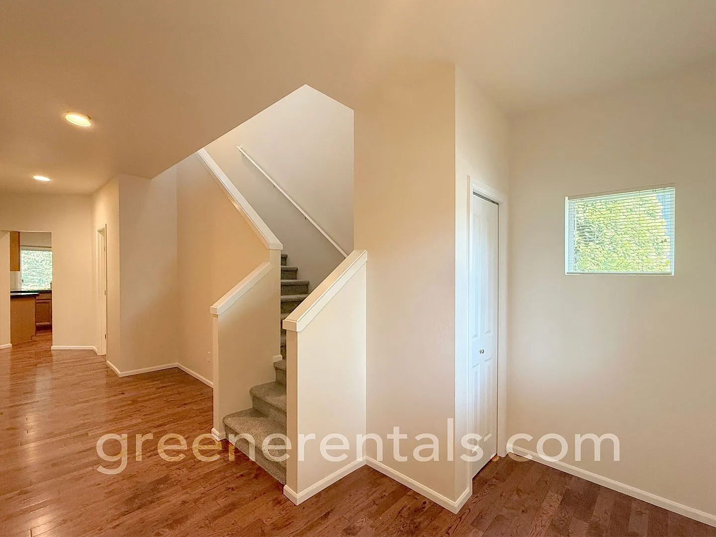 5 BR 2.5 BA with Bonus Room in Lacey — Photo 3