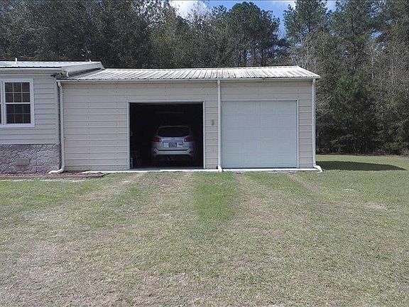 2nd image of 914 SW Lamboy Cir