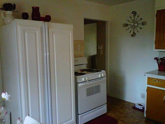 5th image of 1504 Burton St SE