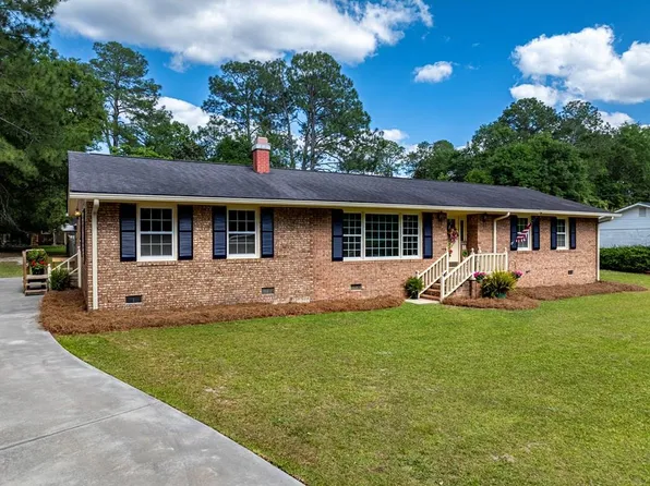 2417 Chesnutt Ave, Tifton, GA 31794