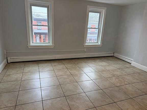 2nd image of 811 Brown St