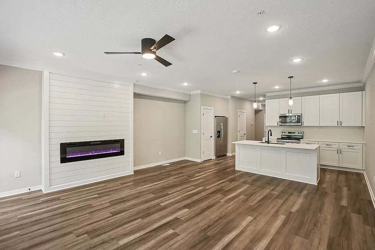 Greenwood Townhomes — Photo 3