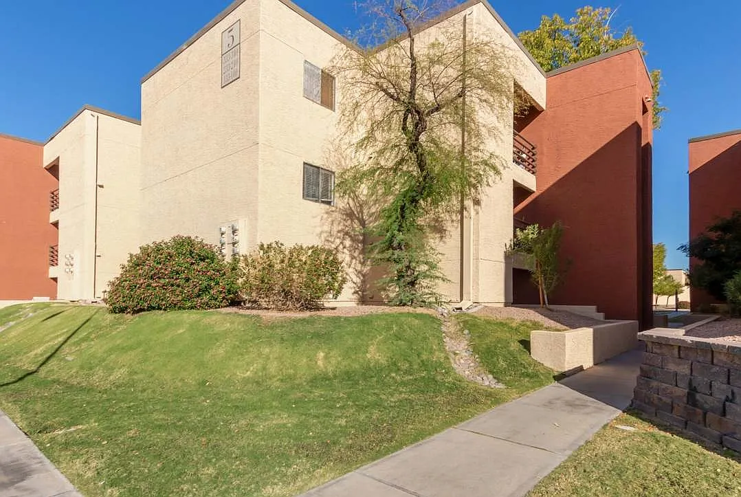 1 bed, 742 sqft, $1,250 — Photo 3