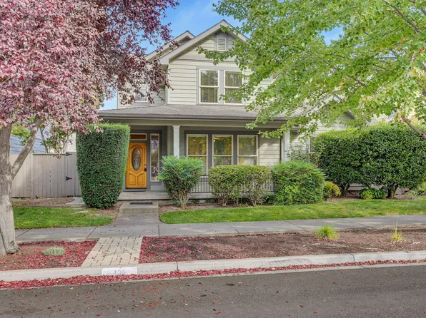 435 Clinton St, Ashland, OR 97520
