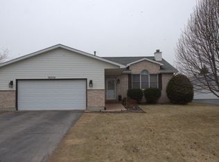 38334 N Holdridge Ave, Beach Park, IL 60087