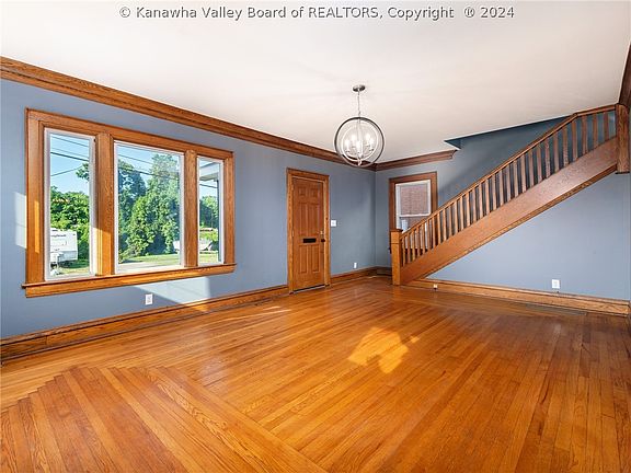 5th image of 725 2nd Ave